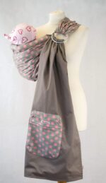 ring sling grey with pink polka dots